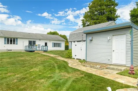 31 Avice Street Narragansett RI 02882