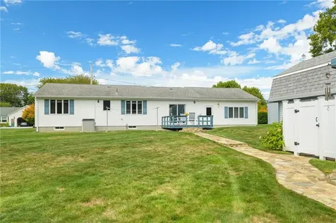 31 Avice Street Narragansett RI 02882