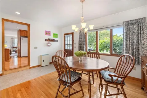 31 Avice Street Narragansett RI 02882