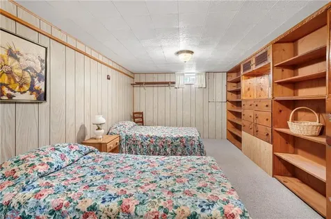 31 Avice Street Narragansett RI 02882