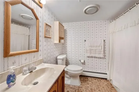 31 Avice Street Narragansett RI 02882