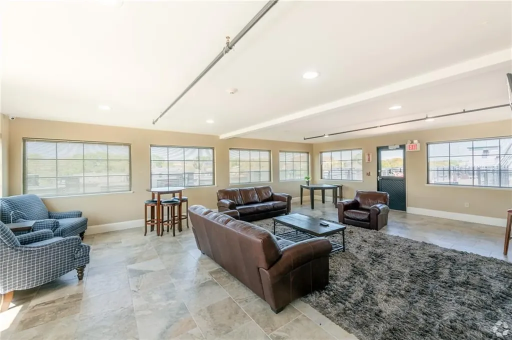 25 Eagle Street Providence RI 02908