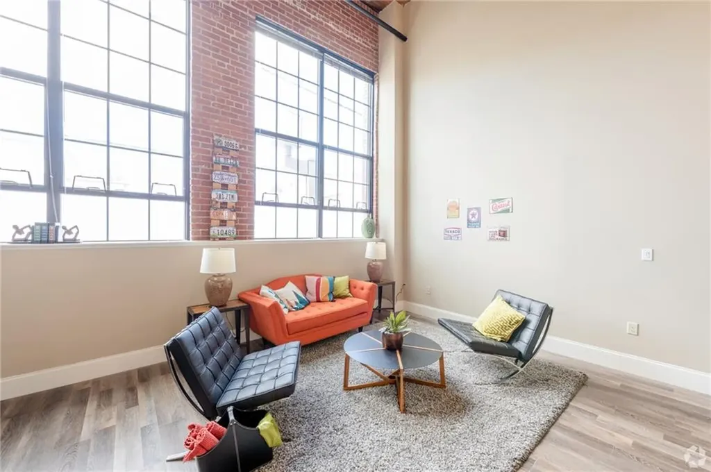 25 Eagle Street Providence RI 02908