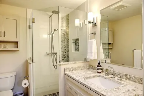 6 Kenmore Court Barrington RI 02806