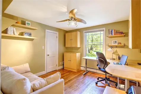 6 Kenmore Court Barrington RI 02806