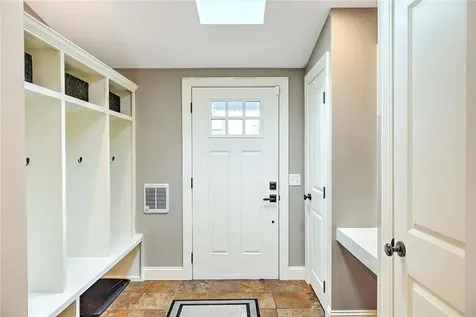 6 Kenmore Court Barrington RI 02806