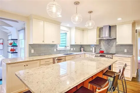 6 Kenmore Court Barrington RI 02806