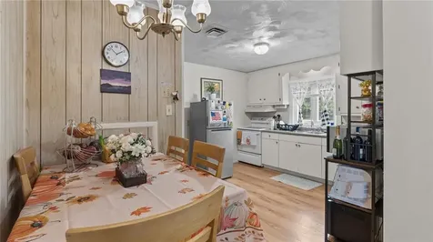 154 Mccorrie Lane Portsmouth RI 02871