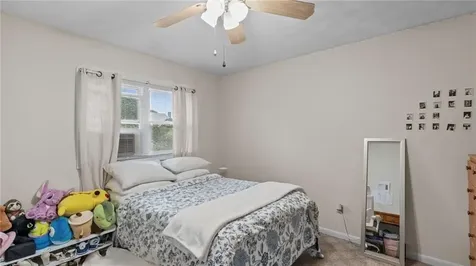 154 Mccorrie Lane Portsmouth RI 02871