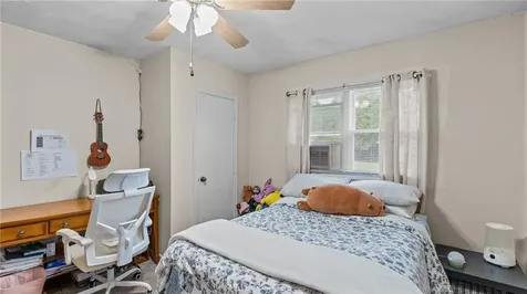 154 Mccorrie Lane Portsmouth RI 02871