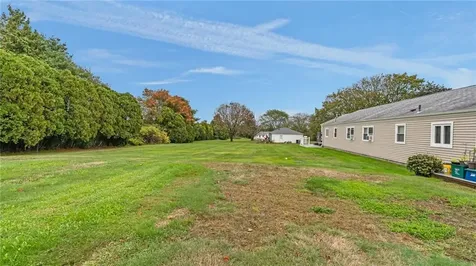 154 Mccorrie Lane Portsmouth RI 02871