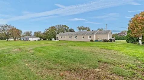 154 Mccorrie Lane Portsmouth RI 02871