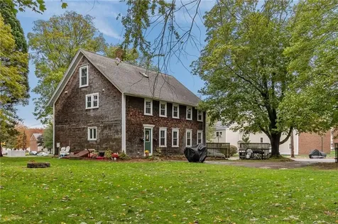 3 Chestnut Street Bristol RI 02809