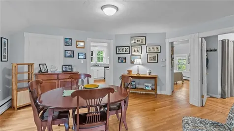 3 Chestnut Street Bristol RI 02809