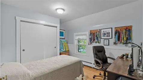 3 Chestnut Street Bristol RI 02809