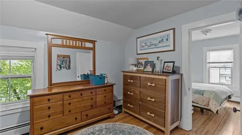 3 Chestnut Street Bristol RI 02809