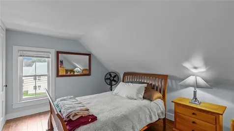 3 Chestnut Street Bristol RI 02809