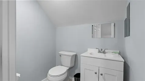 3 Chestnut Street Bristol RI 02809