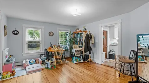 3 Chestnut Street Bristol RI 02809