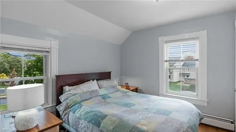 3 Chestnut Street Bristol RI 02809