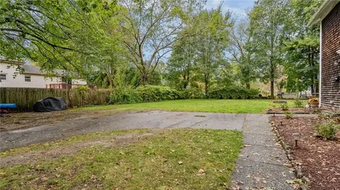 3 Chestnut Street Bristol RI 02809