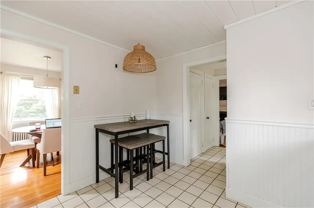 45 Modena Avenue Providence RI 02908