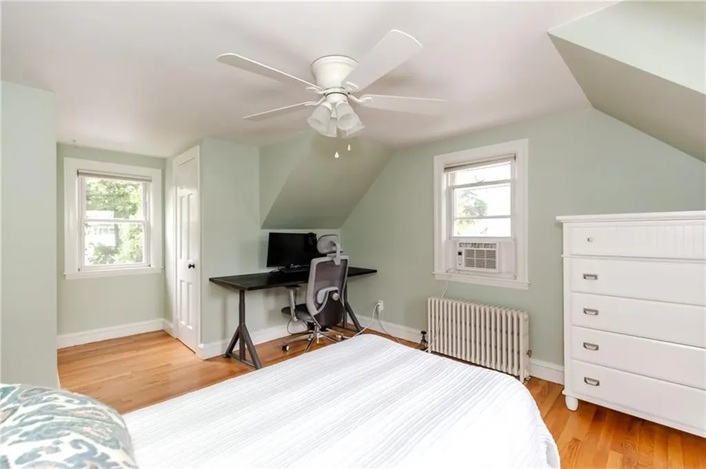 45 Modena Avenue Providence RI 02908