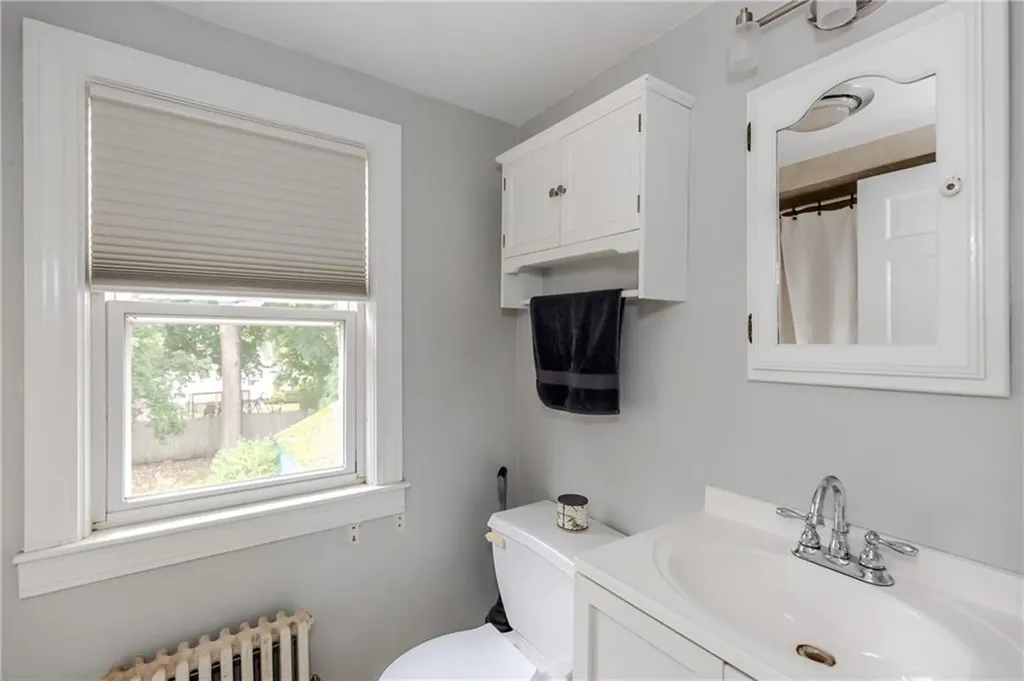 45 Modena Avenue Providence RI 02908