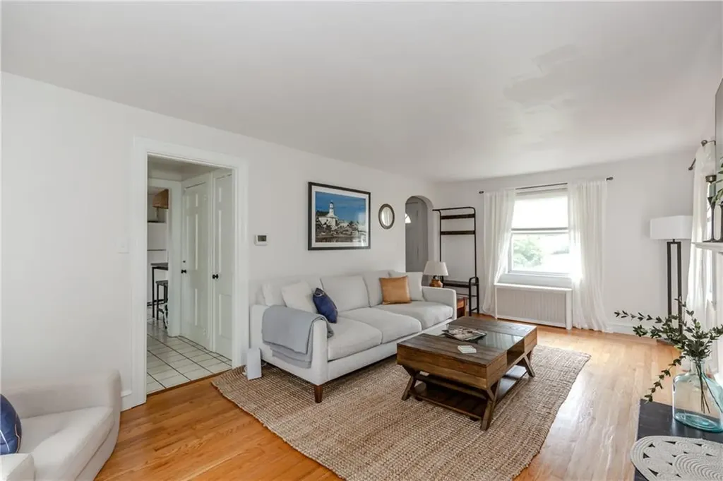 45 Modena Avenue Providence RI 02908