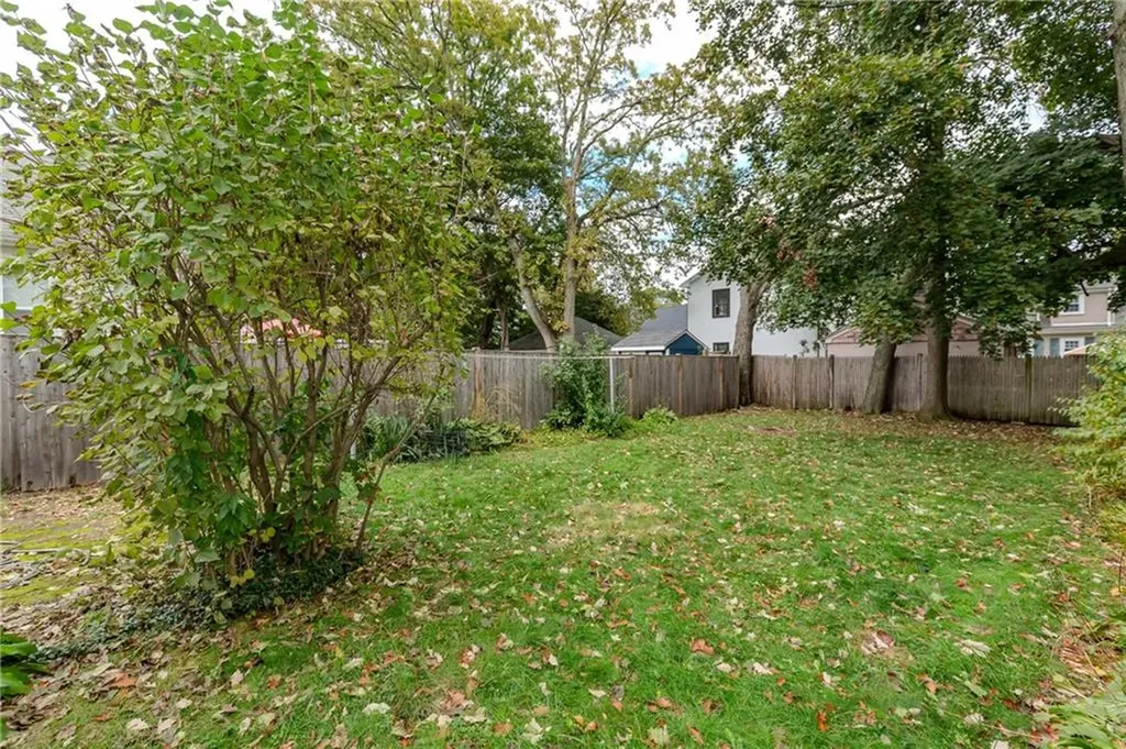 45 Modena Avenue Providence RI 02908