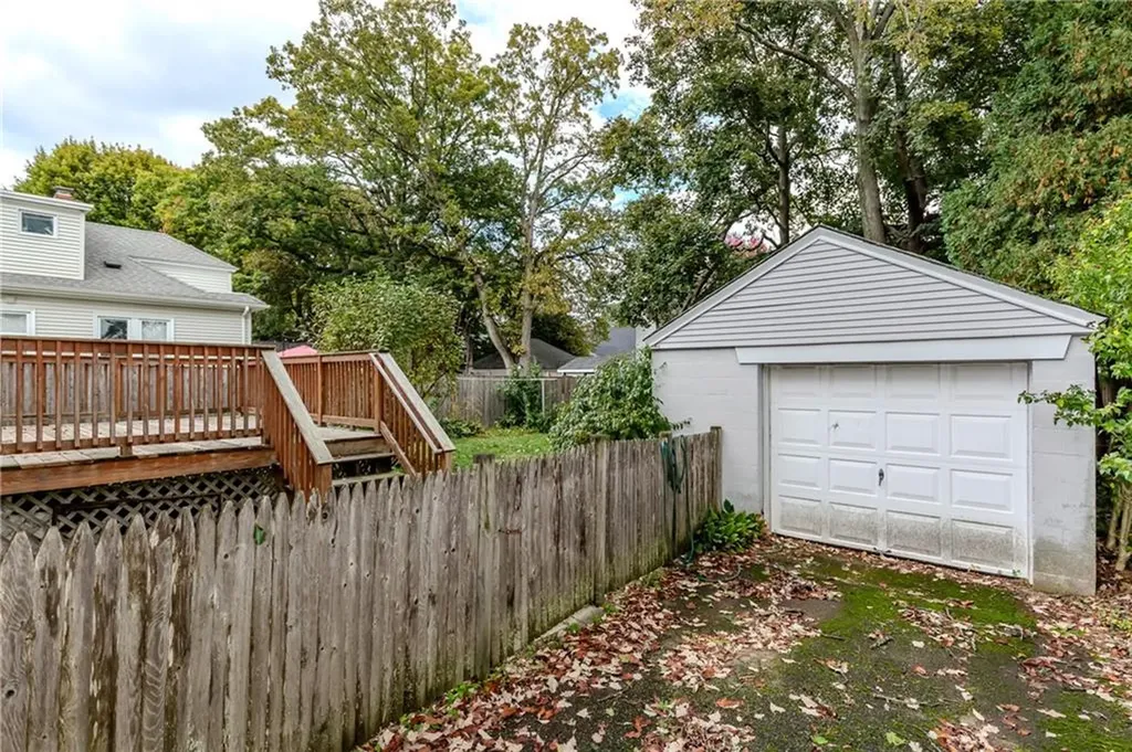 45 Modena Avenue Providence RI 02908