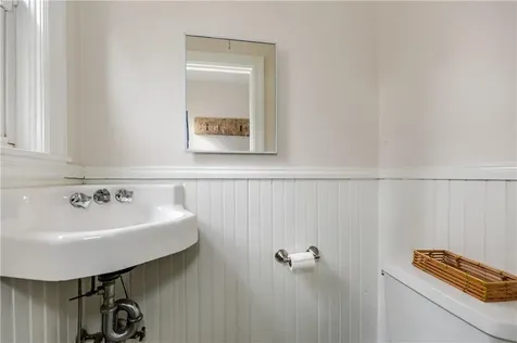 45 Modena Avenue Providence RI 02908