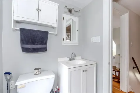 45 Modena Avenue Providence RI 02908