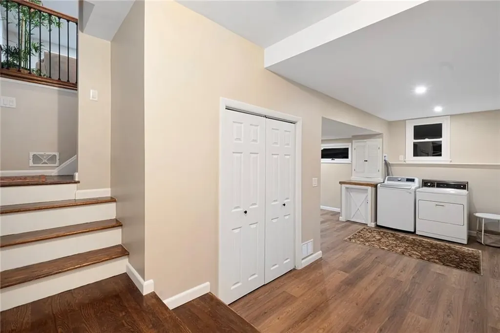 95 Kerri Lyn Road Warwick RI 02889