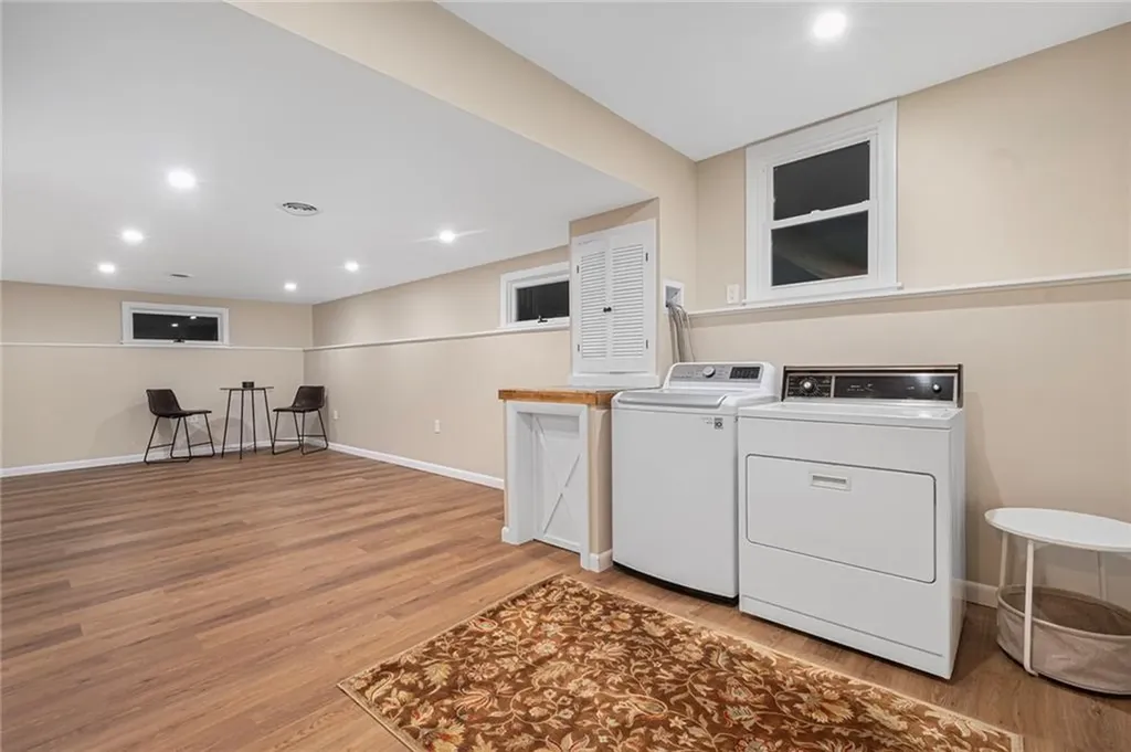 95 Kerri Lyn Road Warwick RI 02889