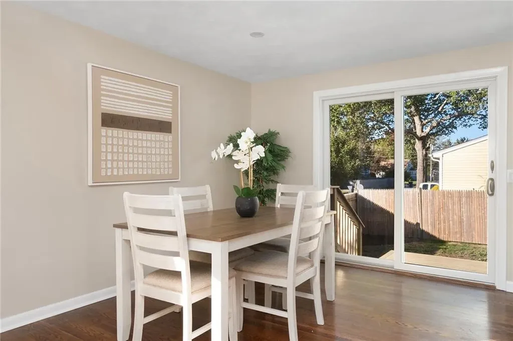 95 Kerri Lyn Road Warwick RI 02889