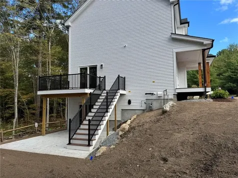 16 Ashlynn Way Rehoboth MA 02769