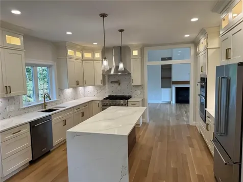 16 Ashlynn Way Rehoboth MA 02769