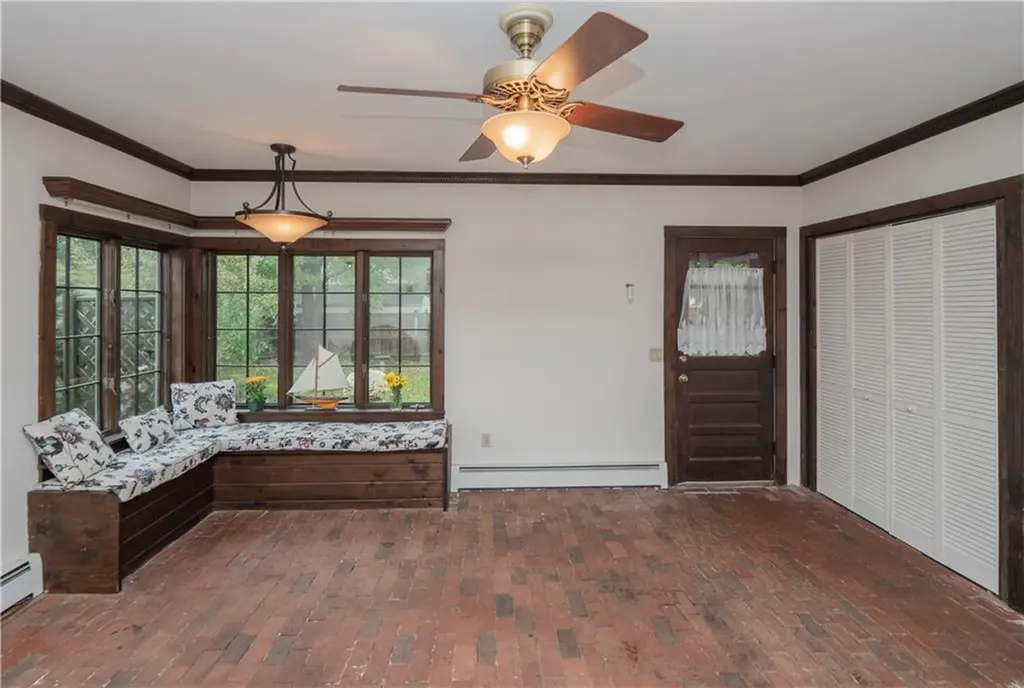 12 Overlook Road Narragansett RI 02882