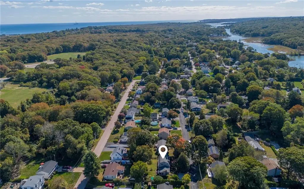 12 Overlook Road Narragansett RI 02882