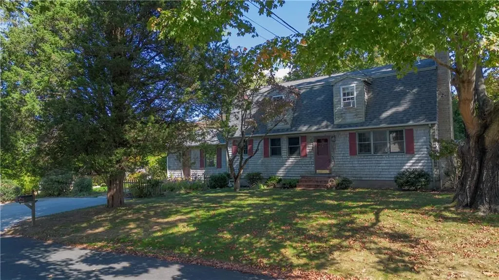 12 Overlook Road Narragansett RI 02882