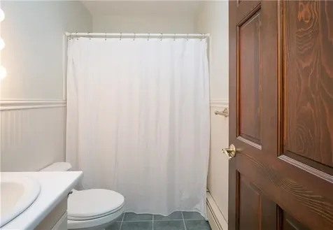 12 Overlook Road Narragansett RI 02882