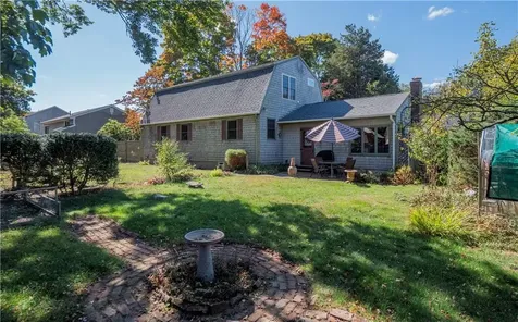 12 Overlook Road Narragansett RI 02882