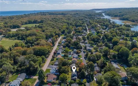 12 Overlook Road Narragansett RI 02882