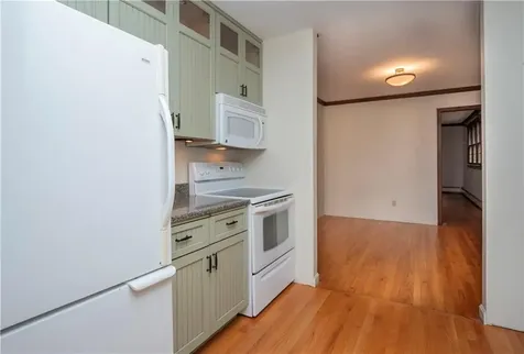 12 Overlook Road Narragansett RI 02882