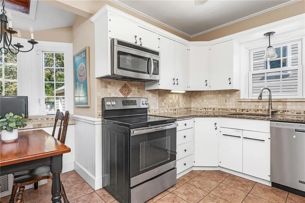 172 Chace Avenue Providence RI 02906