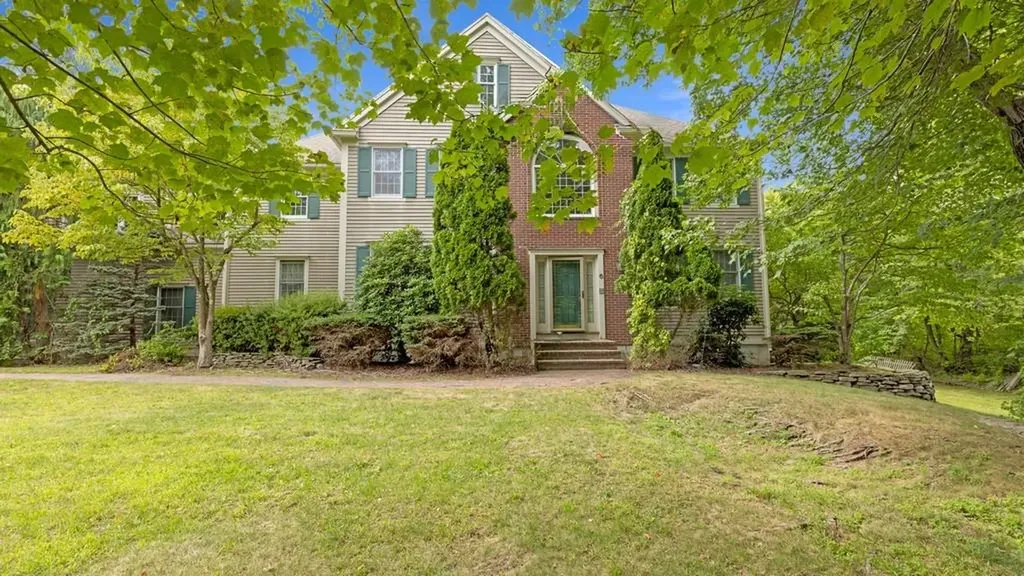 6 Eastbrook Farm Lane Southborough MA 01772