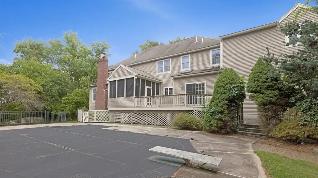 6 Eastbrook Farm Lane Southborough MA 01772