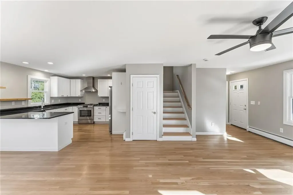 22 Cole Street Jamestown RI 02835