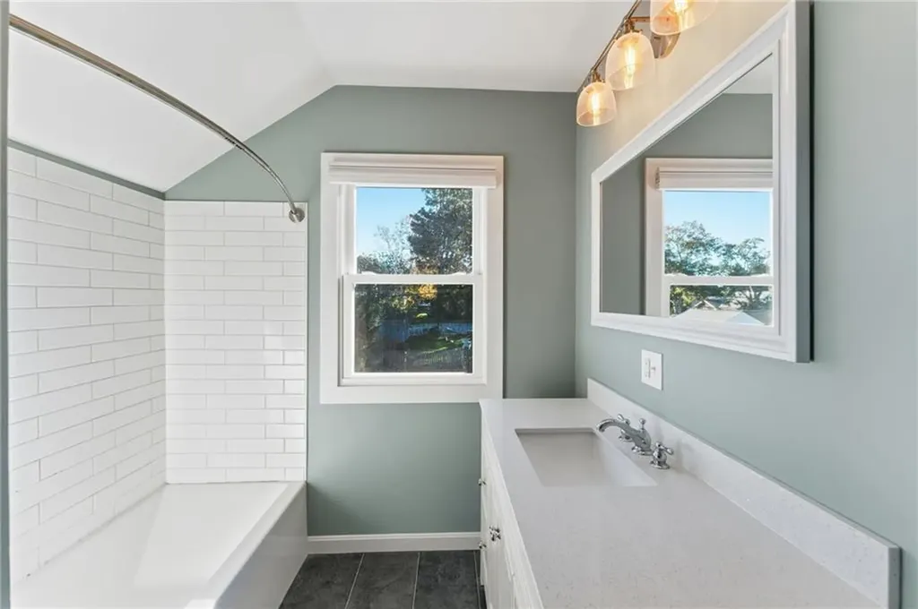 22 Cole Street Jamestown RI 02835